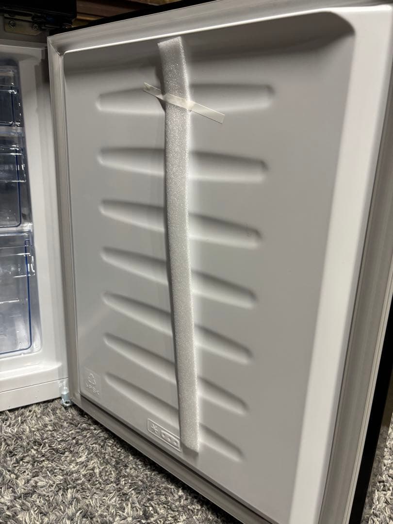 【高年式】ハイセンス ノンフロン冷凍冷蔵庫 HR-D1701B 2025年製