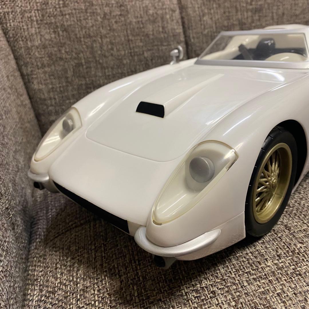 ホワイトオープンカー 2人乗り日本未発売bratz 廃版 スポーツカー