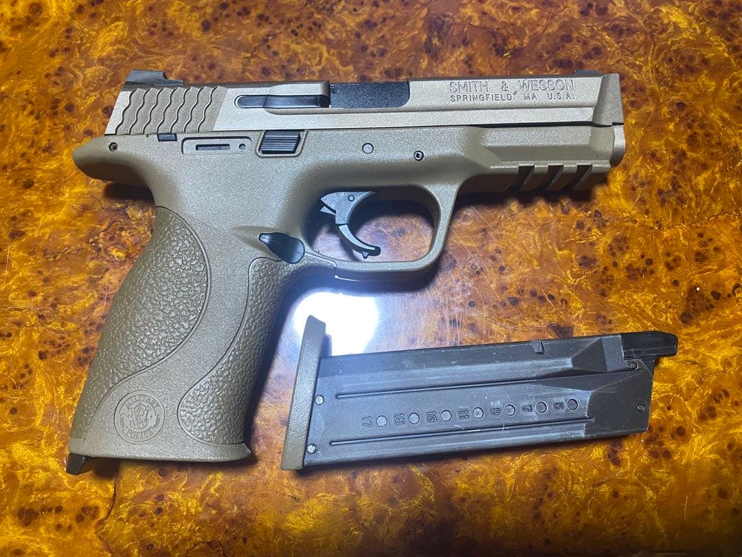 東京マルイ　M&P 9 Vカスタム　実物ホルスター　カスタムフレーム