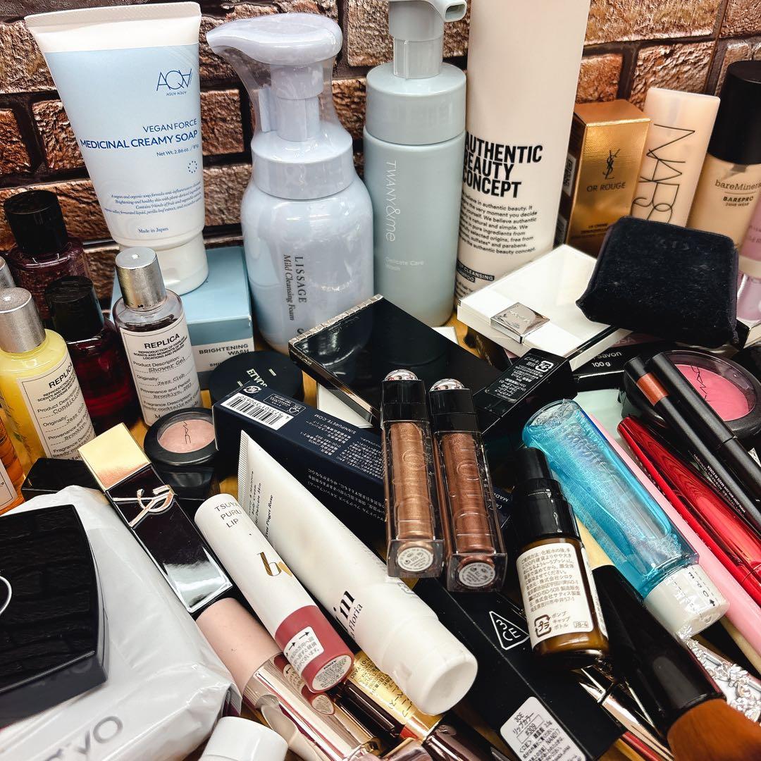 ☆デパコス多め！　コスメ大量まとめ売り　約60点！！