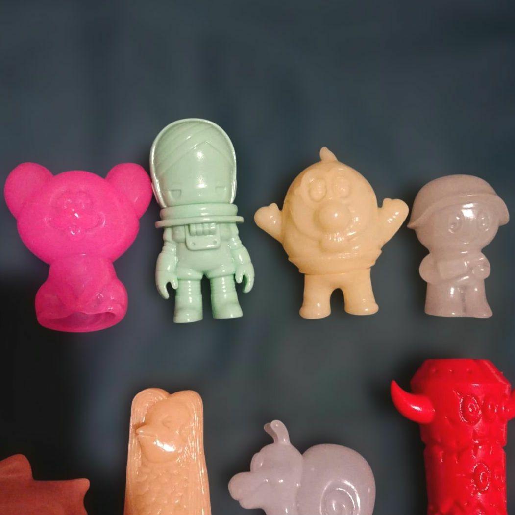 単色ミニソフビ 17体まとめ売り インディーズ 墓場の画廊 one up アート