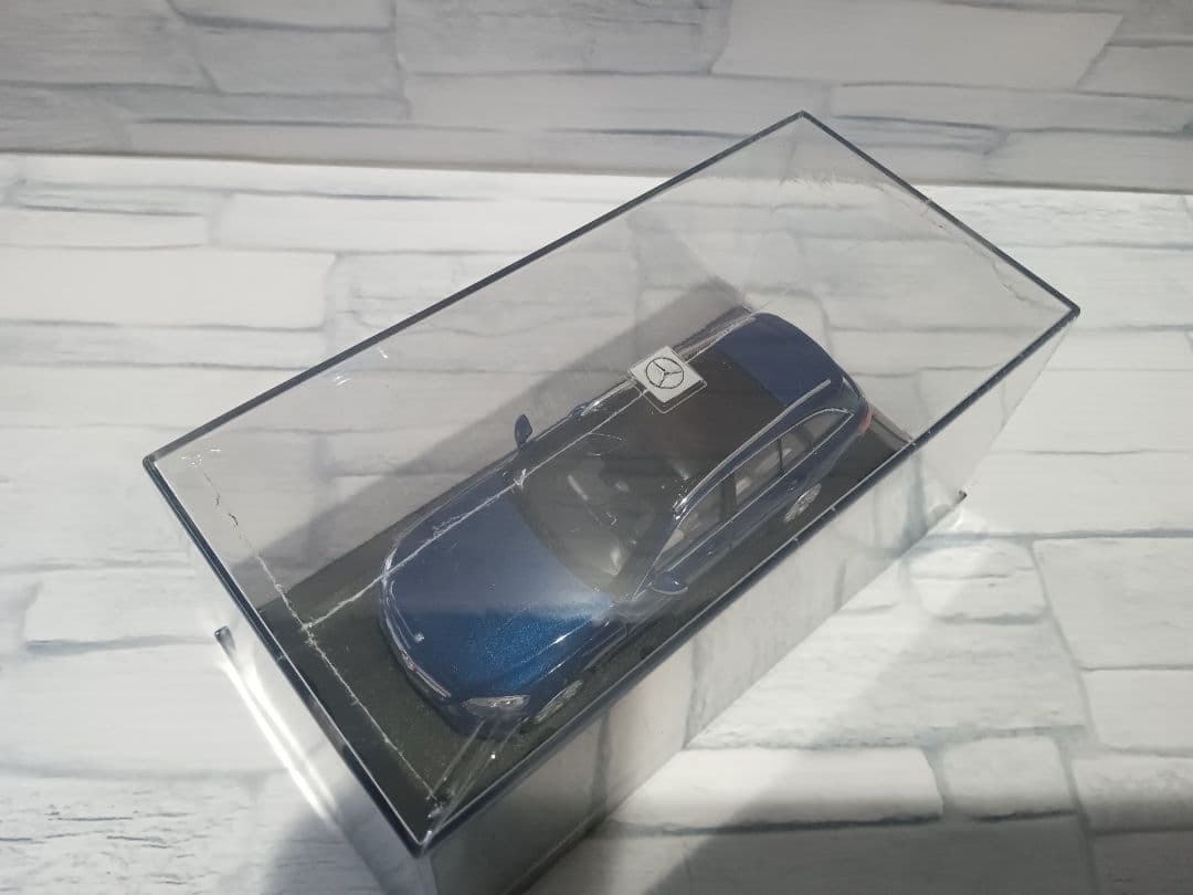 1/43 ベンツ　ディーラー正規モデル　ミニカー　Cクラス　ワゴン　ブルー
