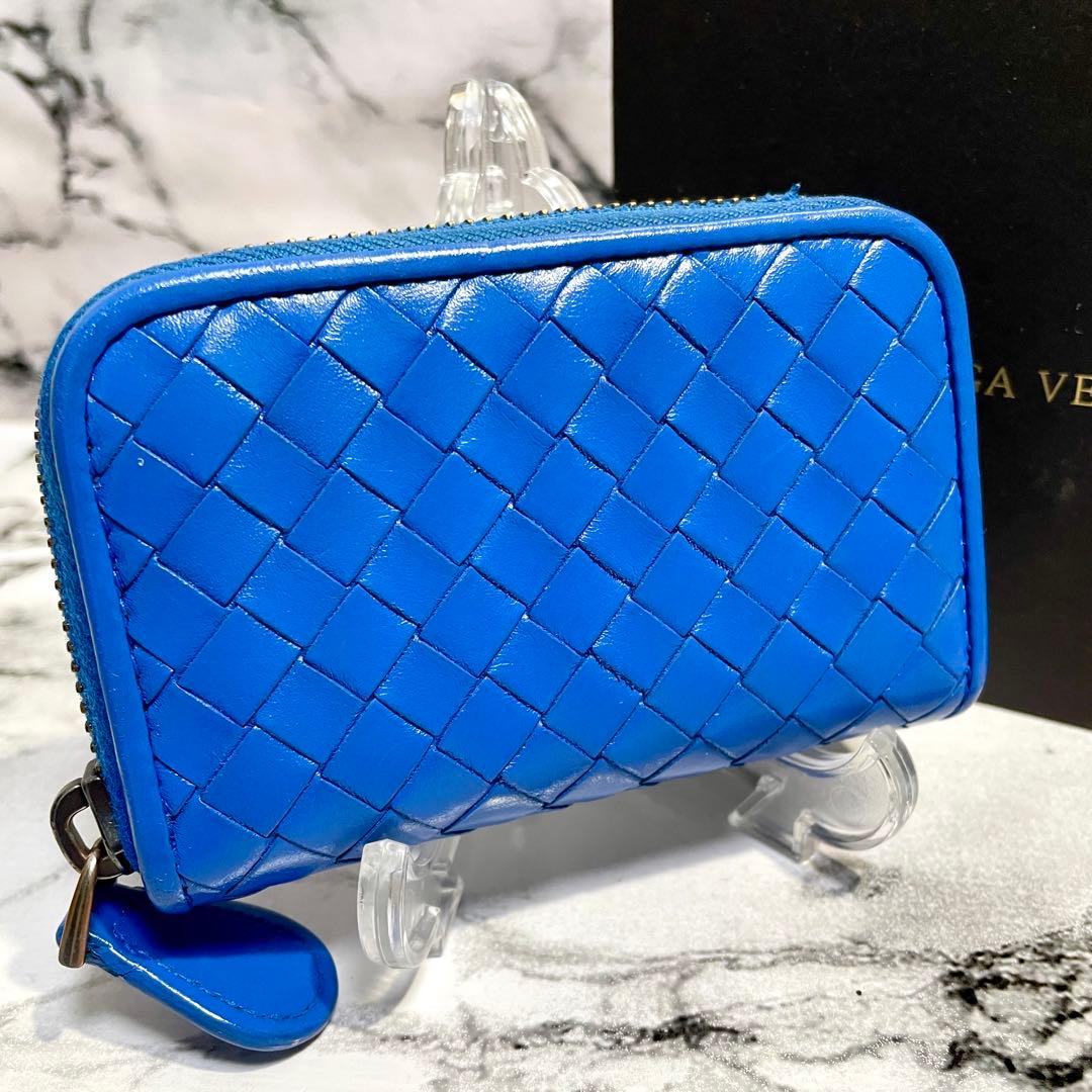 ボッテガヴェネタ　ケース　ブルー