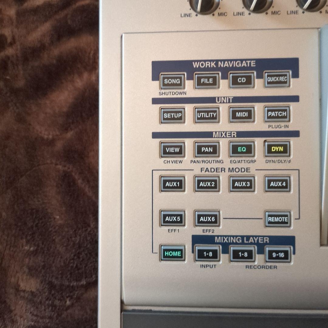 ヤマハ 　マルチトラックレコーダー　aw2816