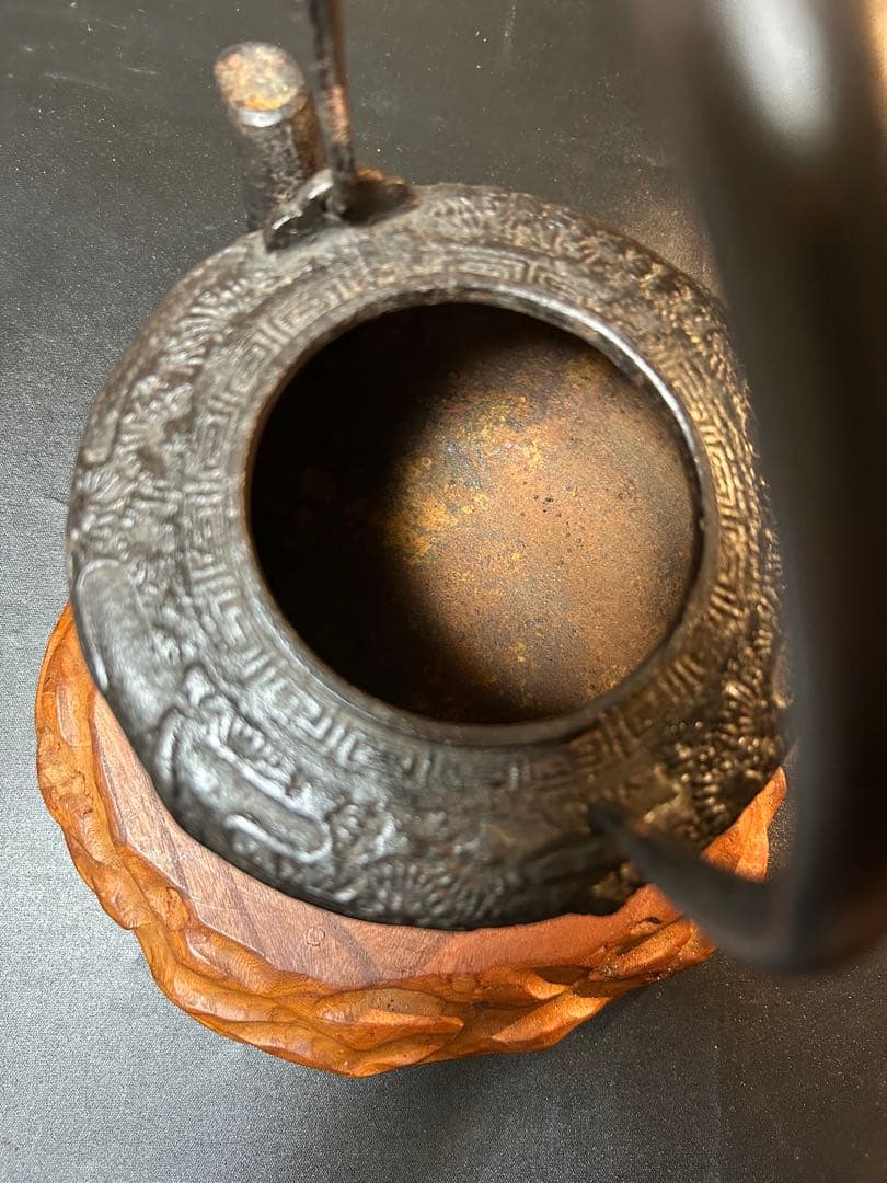 龍文堂造 道安型 金閣寺 唐草模様 鉄瓶 古美術 金属工芸 時代物 煎茶