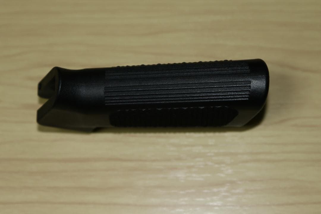 実物 COLT M4A1 A2 グリップ