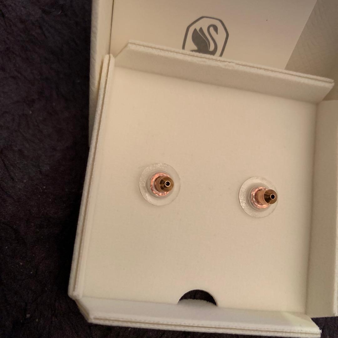 SWAROVSKI Nice スタッドピアス フェザー ローズゴールド 美品新品