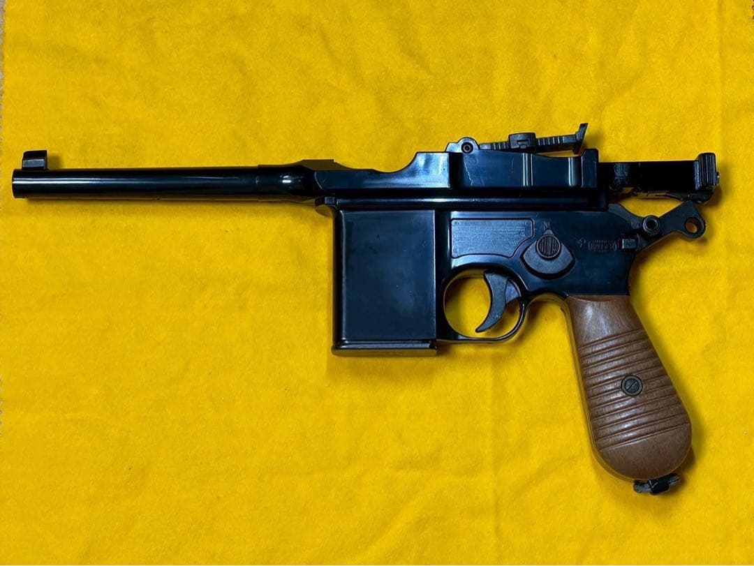 マルシン　モーゼルＭ７１２ モデルガン　1／１ 樹脂製　マルイ