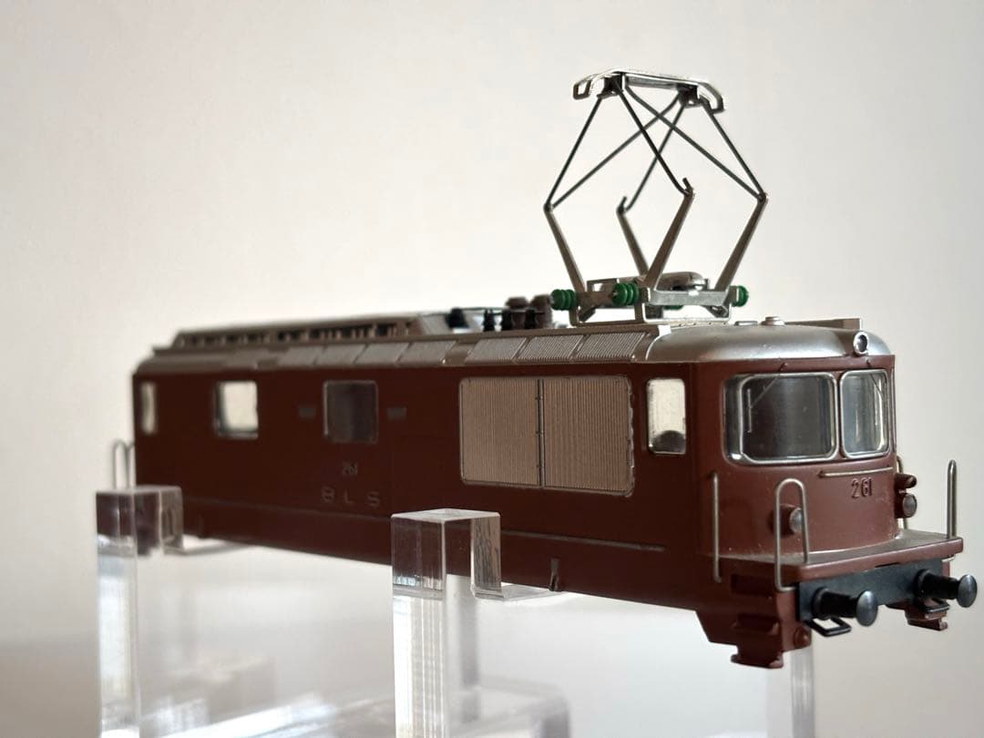 スイス　HAG社　HOゲージ　BLS Ae 4/4（261）　ボディ