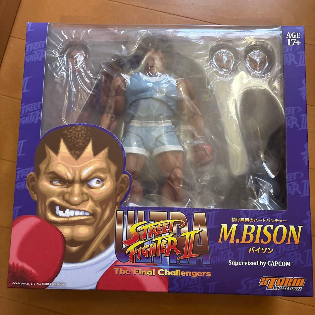 ストームコレクティブルズ　ストリートファイター II バイソン　フィギュア