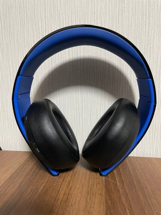 ヘッドホン SONY CUHJ-15001 中古】ワイヤレスサラウンドヘッドセット CUHJ-15001 【PS4