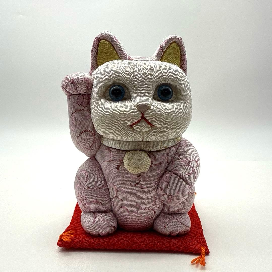 柿沼東光作 江戸木目込み人形 招き猫 (中) TOKYO(白) 柿沼東光