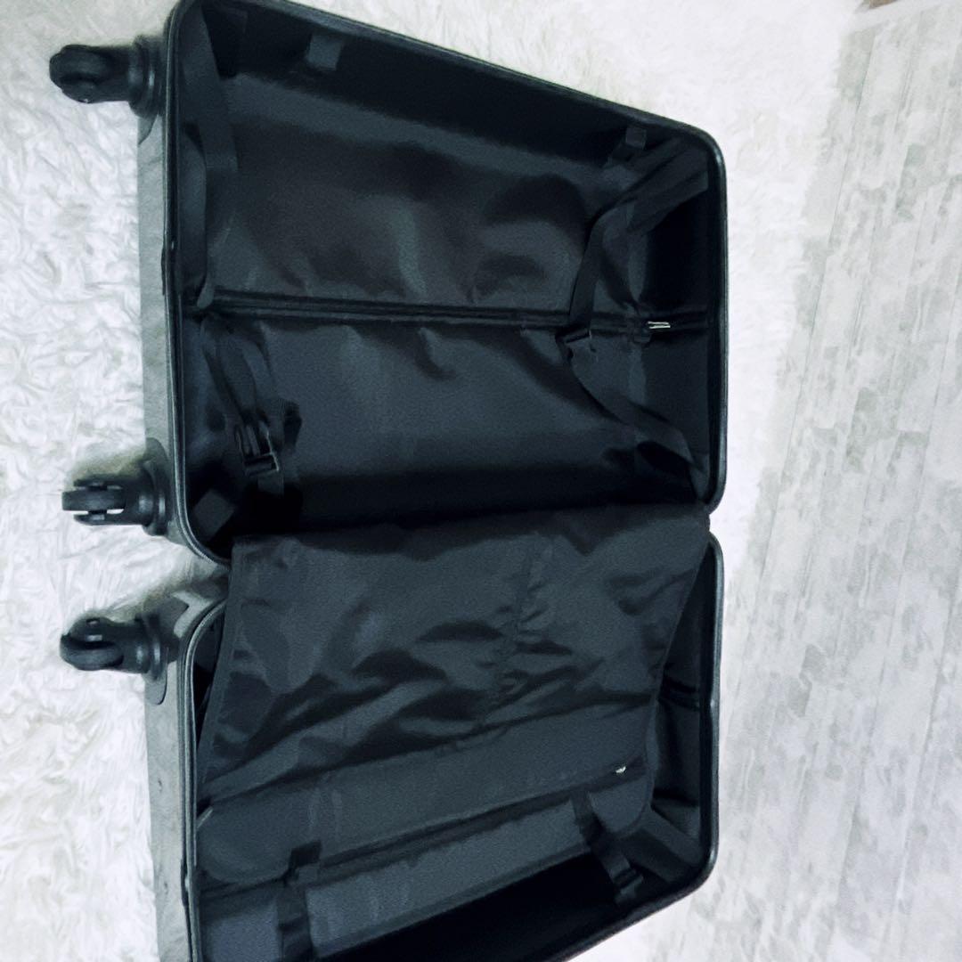 希少 テットオム スーツケース キャリーケース ブラック（カーボン）