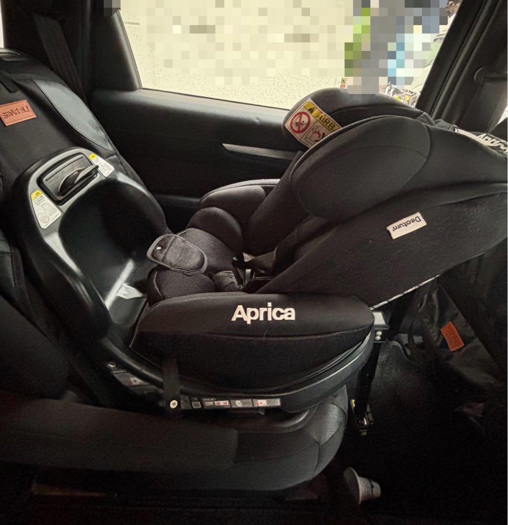 Aprica 回転式チャイルドシート ブラック