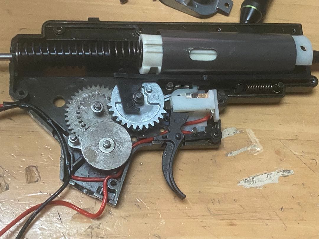 東京マルイ　M4 CRW ハイサイクル電動ガン