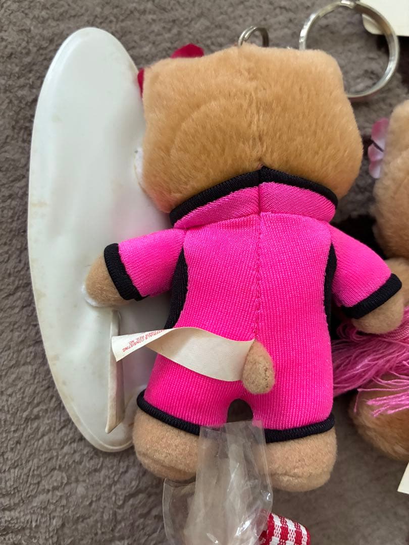 R*1様 ハローキティ ハワイキーホルダー 3個、オーストラリア2個セット