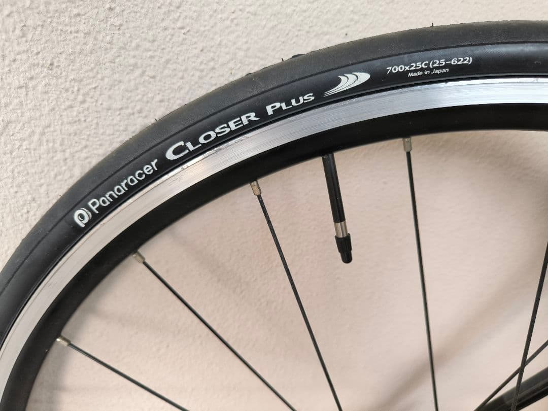 アートサイクルスタジオ　ロードバイク　タイヤ、ブレーキ　ハンドル等新品