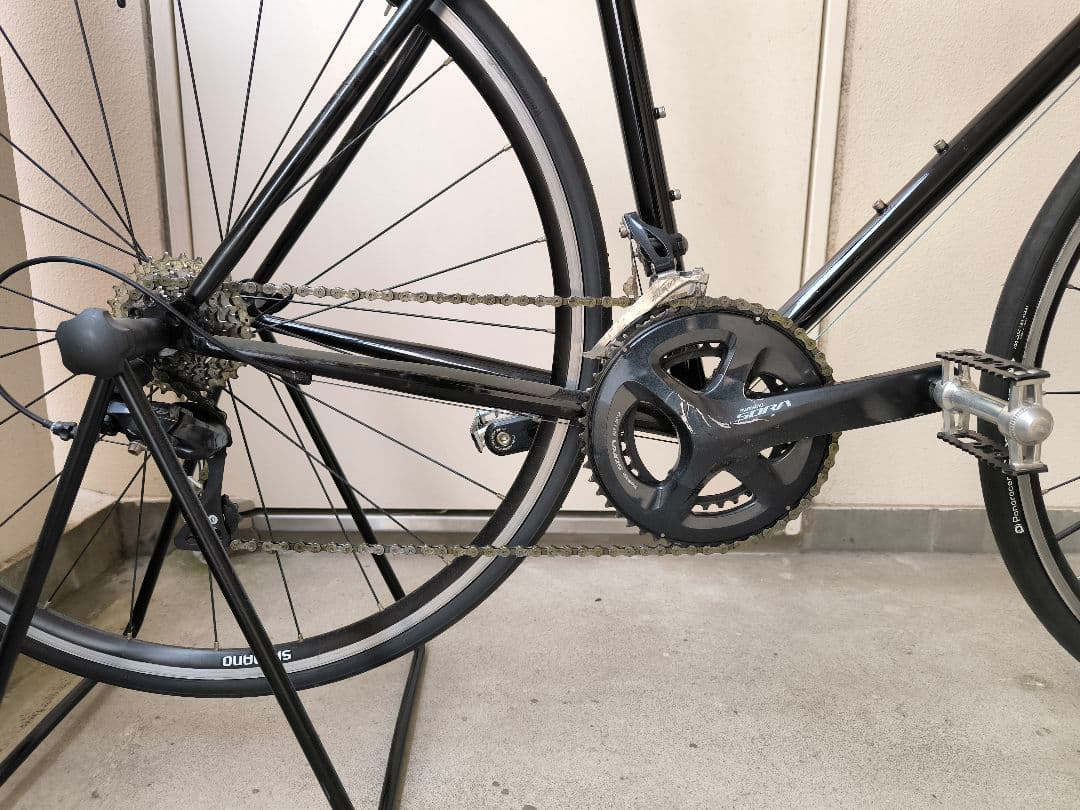 アートサイクルスタジオ　ロードバイク　タイヤ、ブレーキ　ハンドル等新品