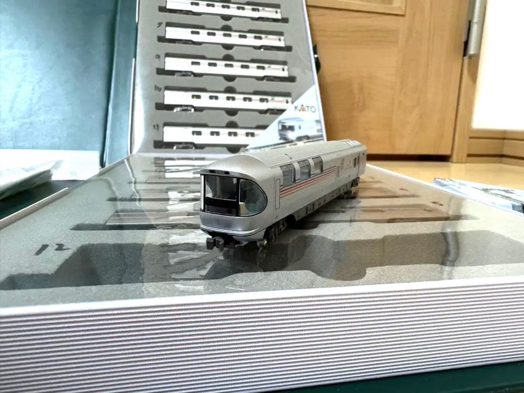 【KATO】 E26系カシオペア（機関車付） フル編成