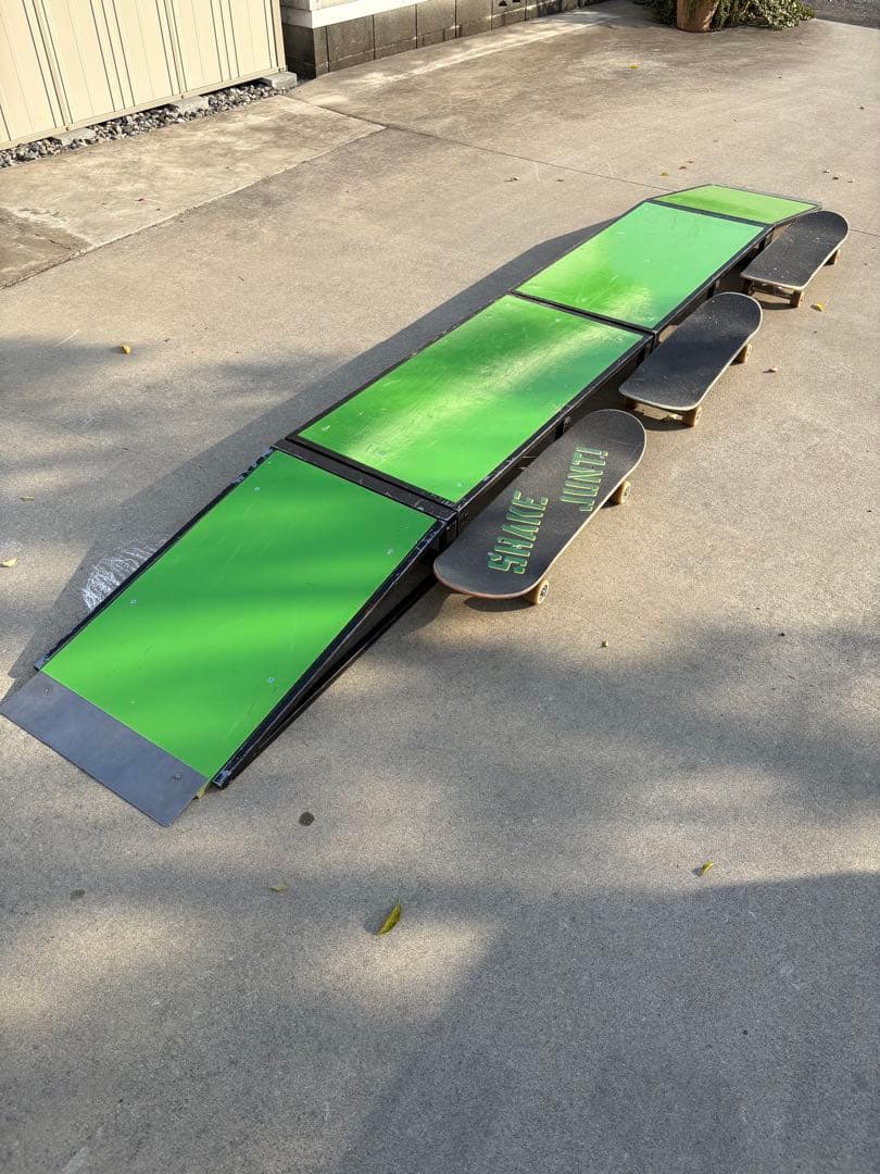 ほぼ未使用 スケートボード セクション バンク マニュアル台