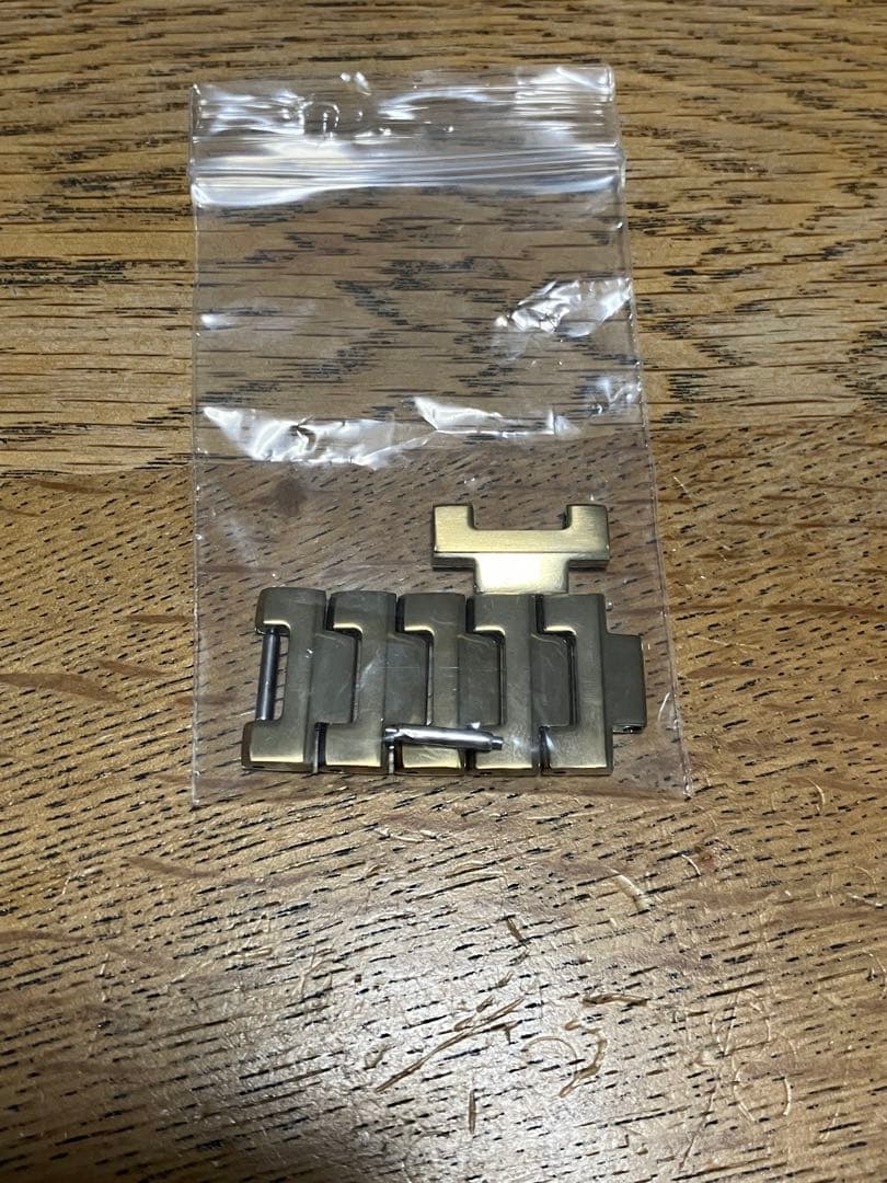 G-SHOCK AWM-500GD-9AJF ゴールド Gショック