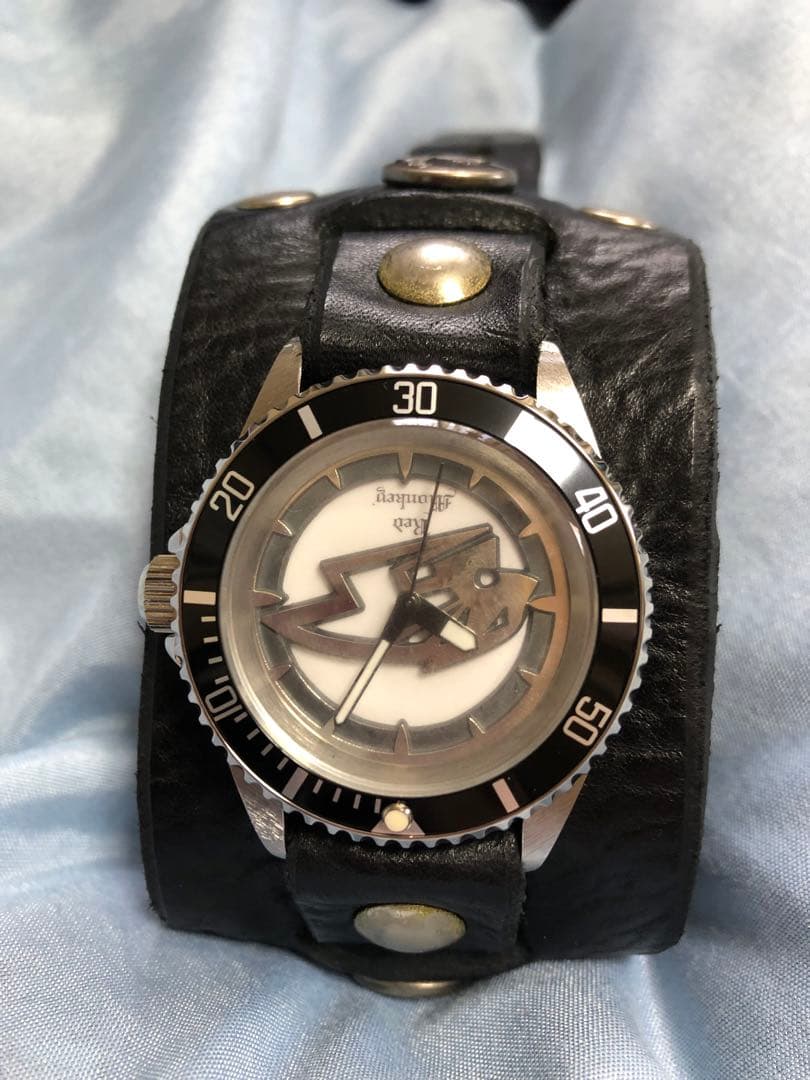 レッドモンキー 鏑木・T・虎徹モデル タイバニ 時計TIGER＆BUNNY