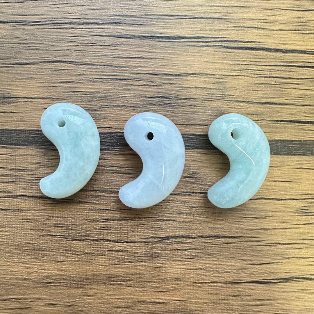 you1204専用ページ 翡翠勾玉