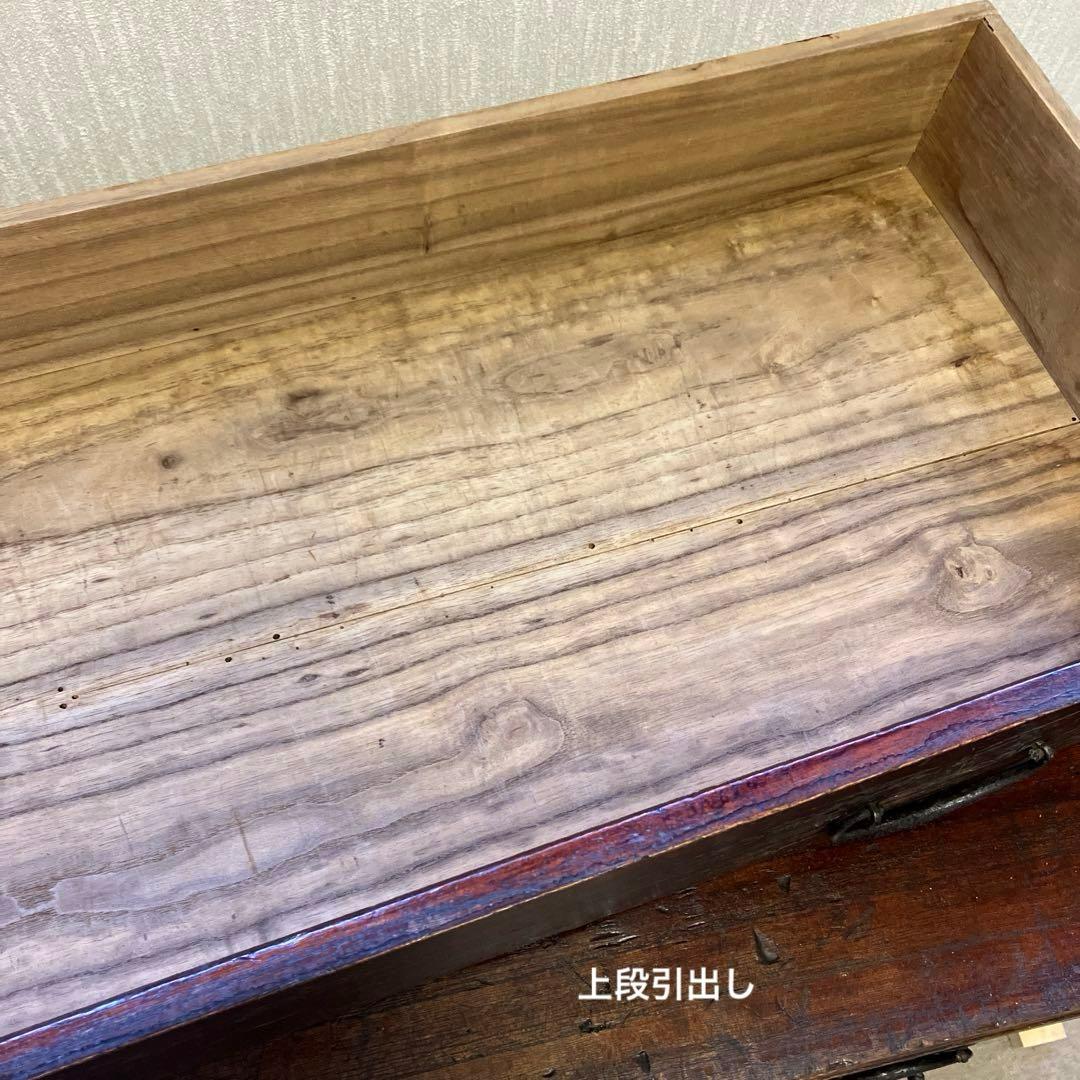 アンティークな刀箪笥（外枠概寸 W116㌢、H41㌢、D33㌢）