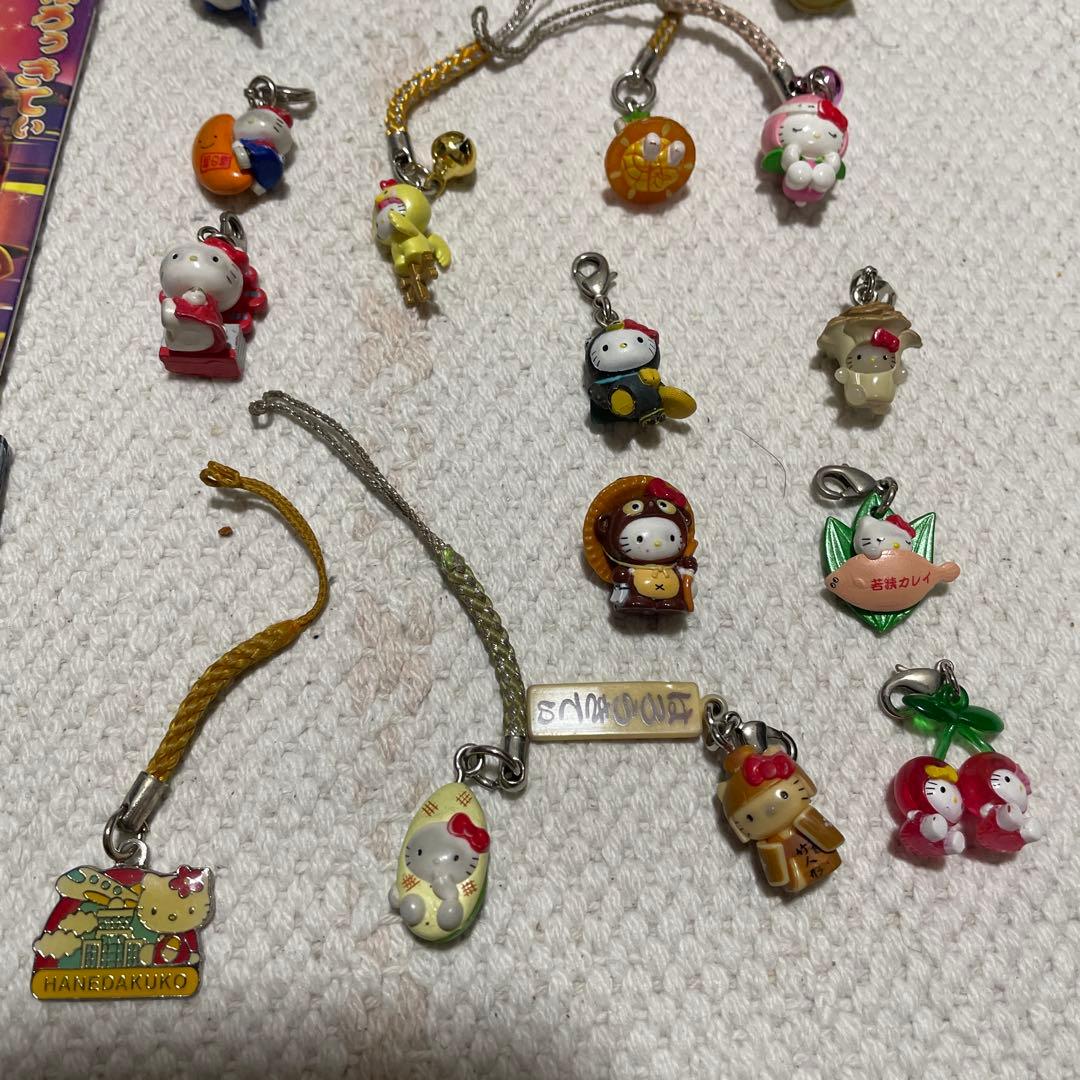 超レア　ハローキティ ご当地ストラップセット 多数（33点）