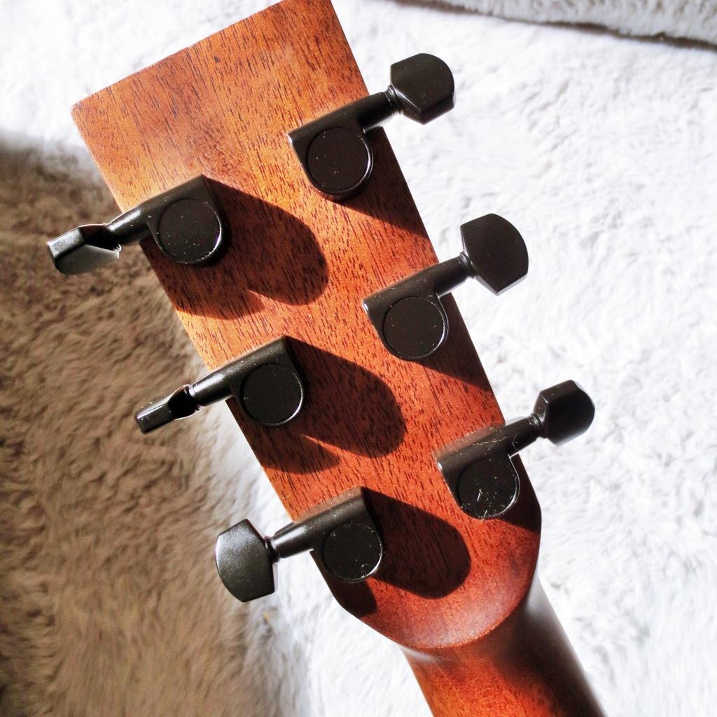 軽量で弾きやすいエレアコのマレーシア発ブランド\"エル・ルシアー\"