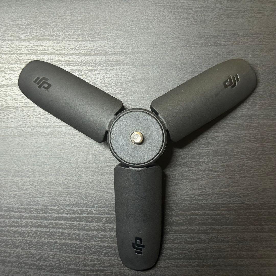 DJI Osmo Pocket 3 本体（ミニ三脚付き）