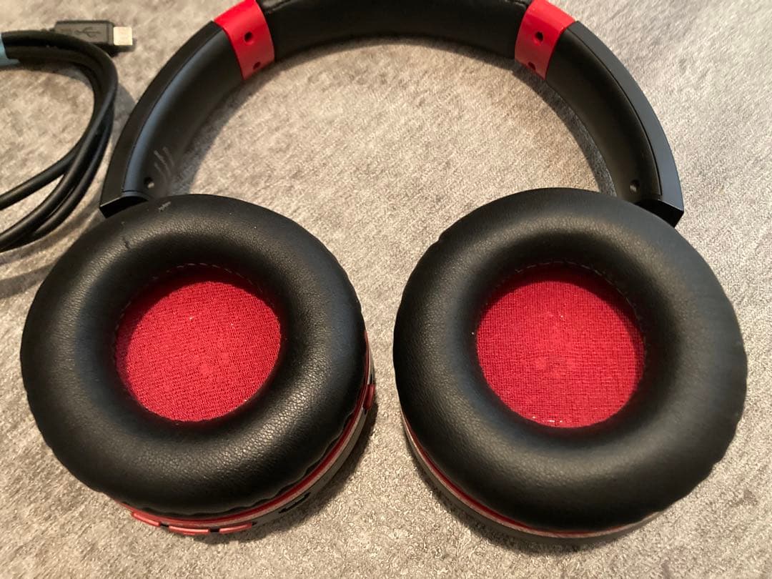 Audio-Technica ワイヤレスヘッドホン ブラック/レッド - メルカリ