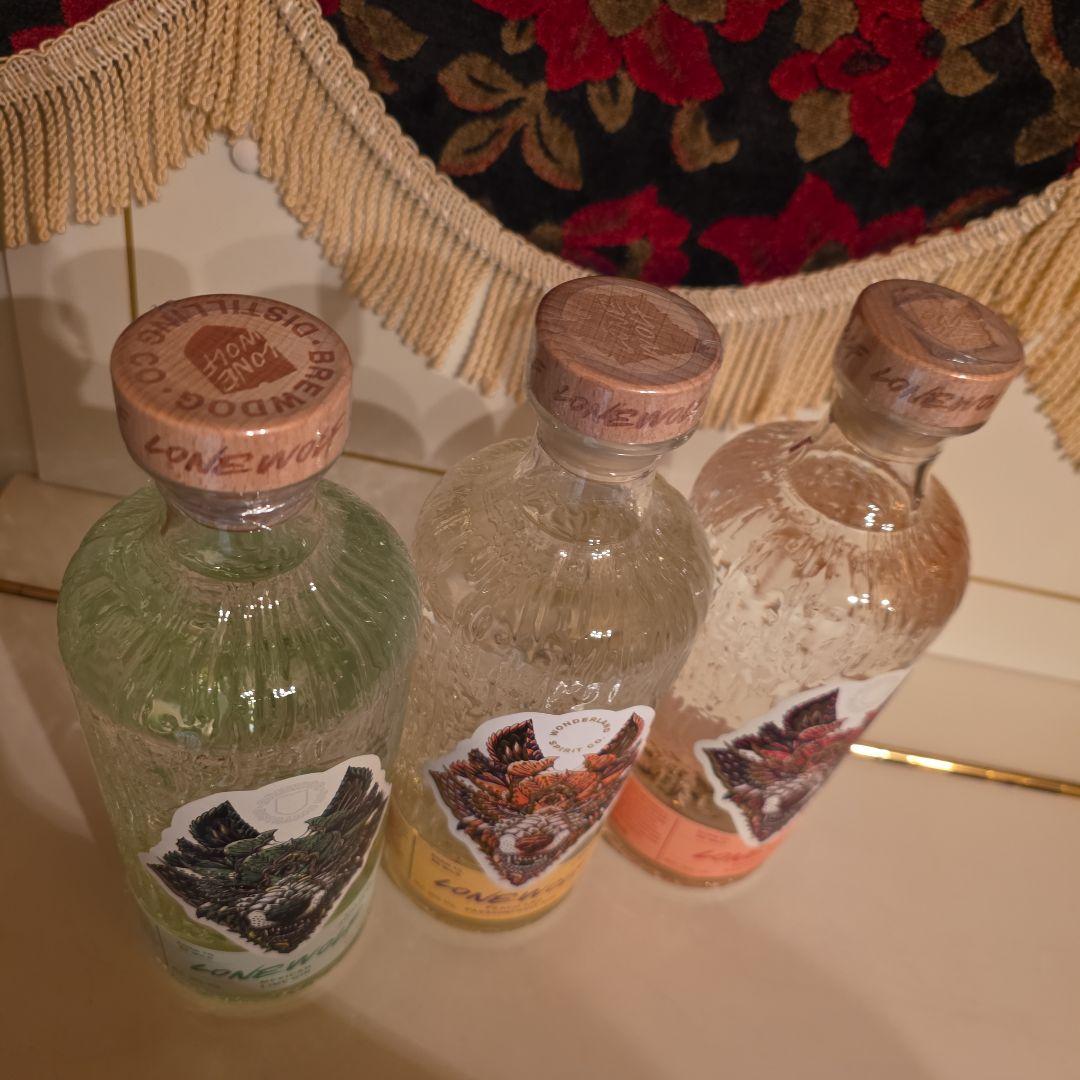 <新商品> [ 限定商品 ] LONEWOLF ジン 3本セット 新商品> [ 限定商品 ] LONEWOLF ジン 3本セット