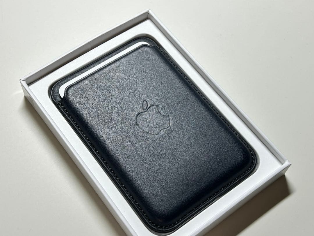 美品】純正 MagSafe対応 iPhone レザーウォレット・ミッドナイトA