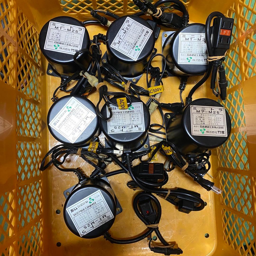 ☆非売品☆5号機マジカルハロウィン カジノ風チップ ケース付き