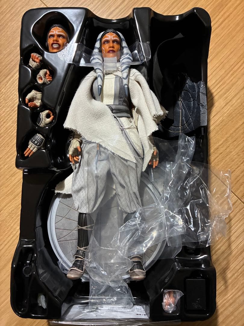 STAR WARS AHSOKA TANO 1/6 フィギュア TMS118