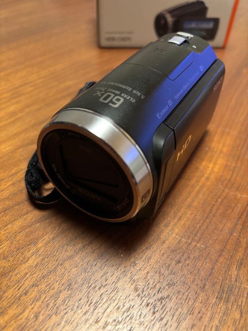 【美品】【三脚付き】SONY HDR-CX675