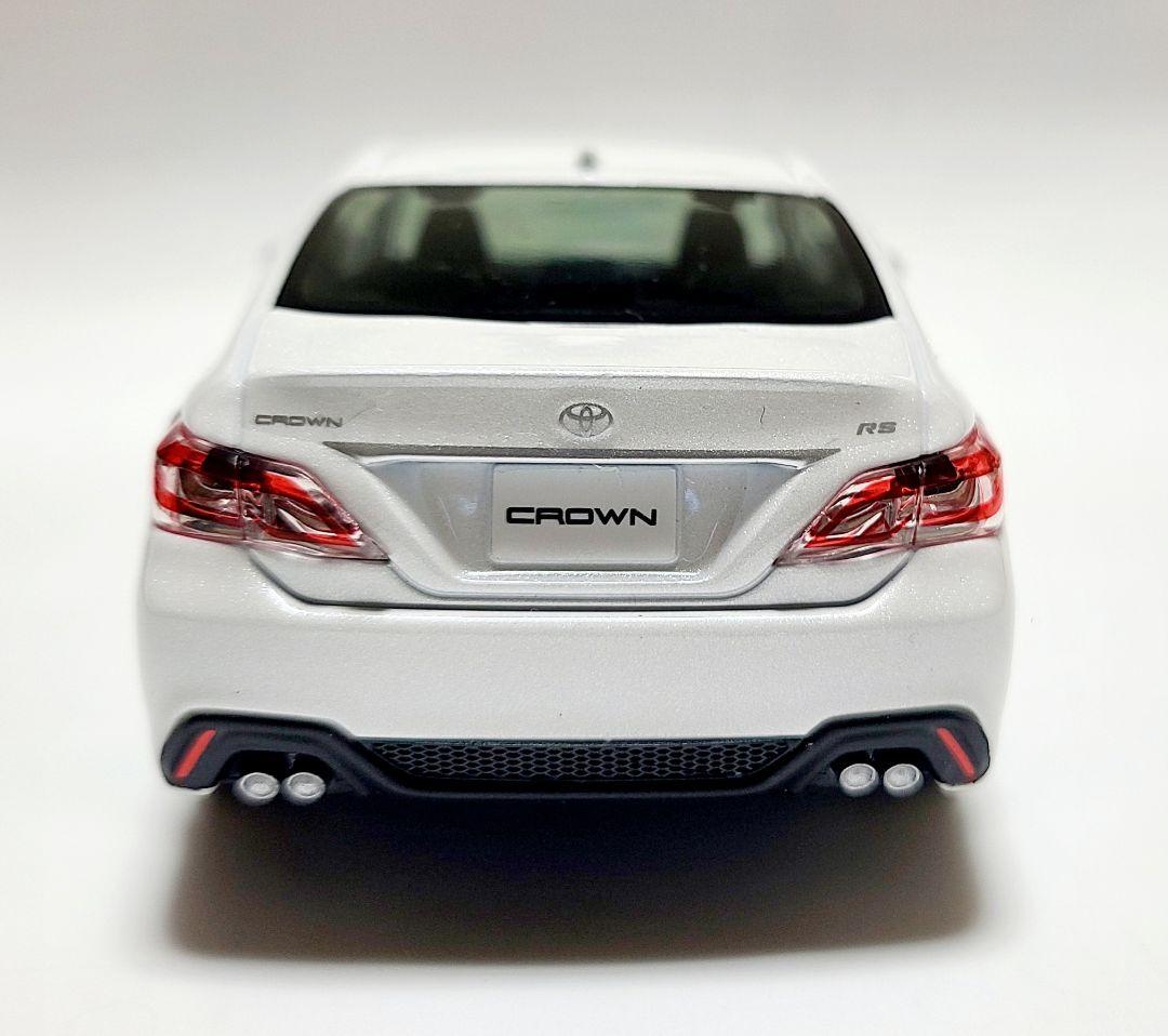 トヨタ 220系クラウンRSアドバンス カラーサンプル