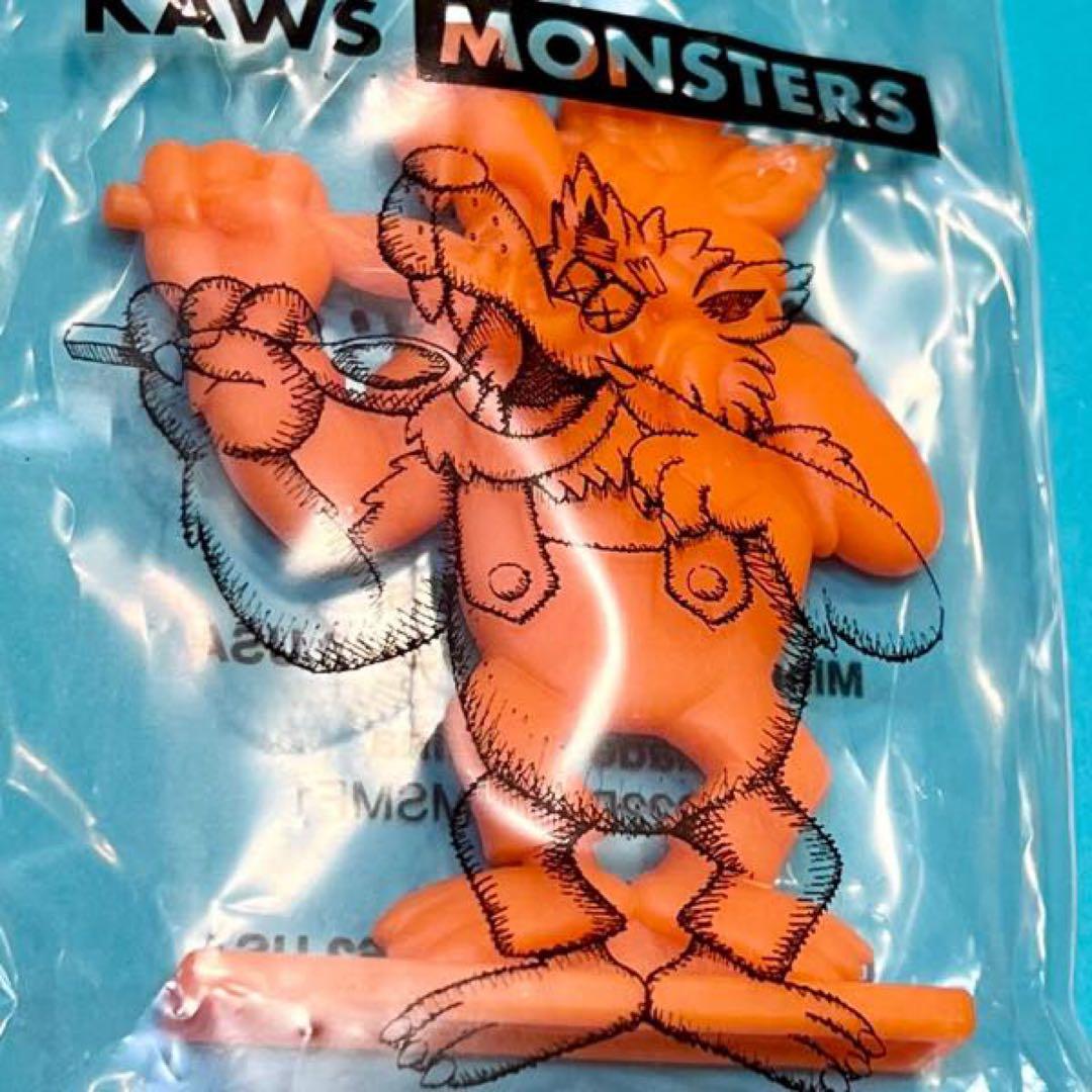 No.a592 モンスター シリアルx カウズ フィギュア KAWS 4種セット