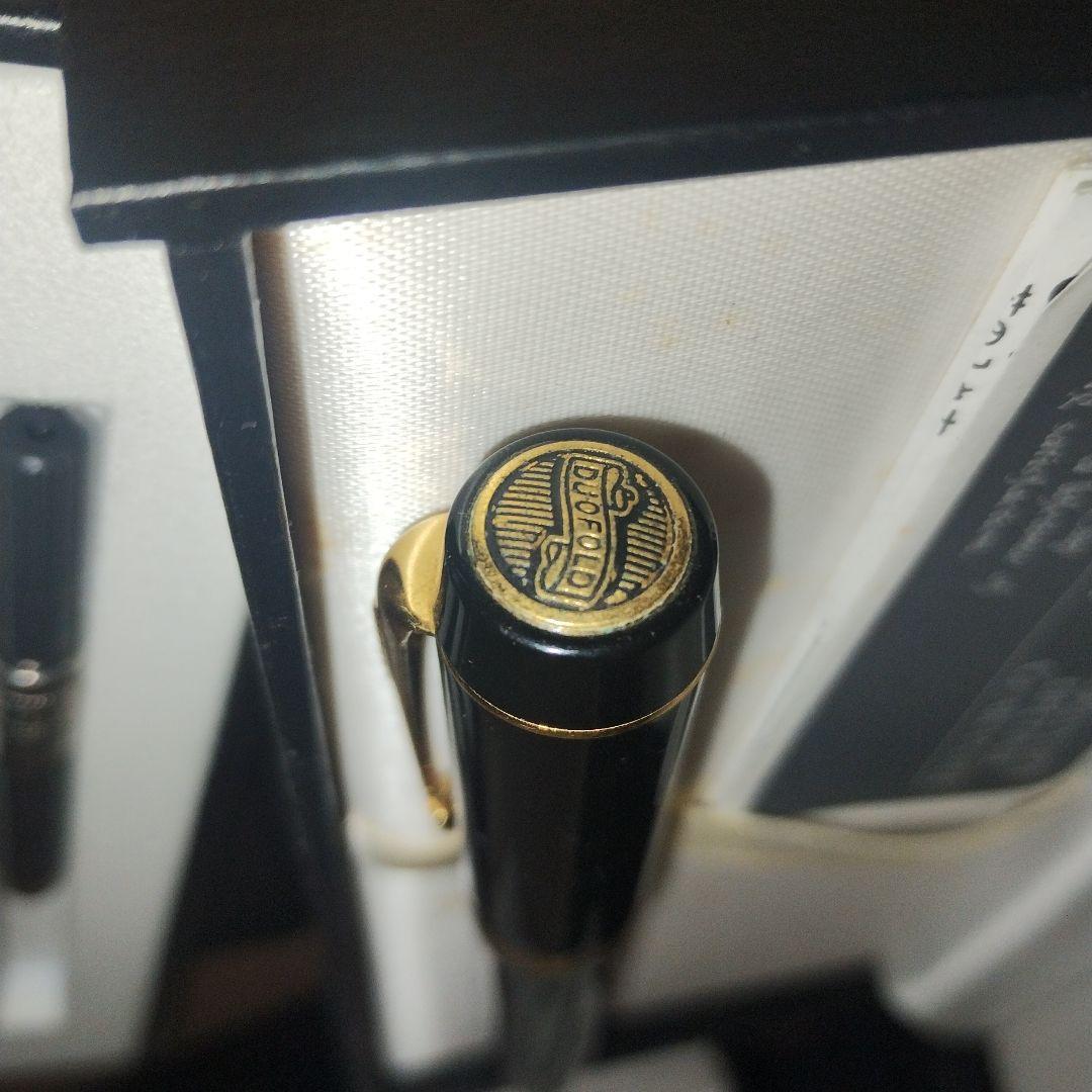 PARKER ブラック万年筆 ゴールド装飾