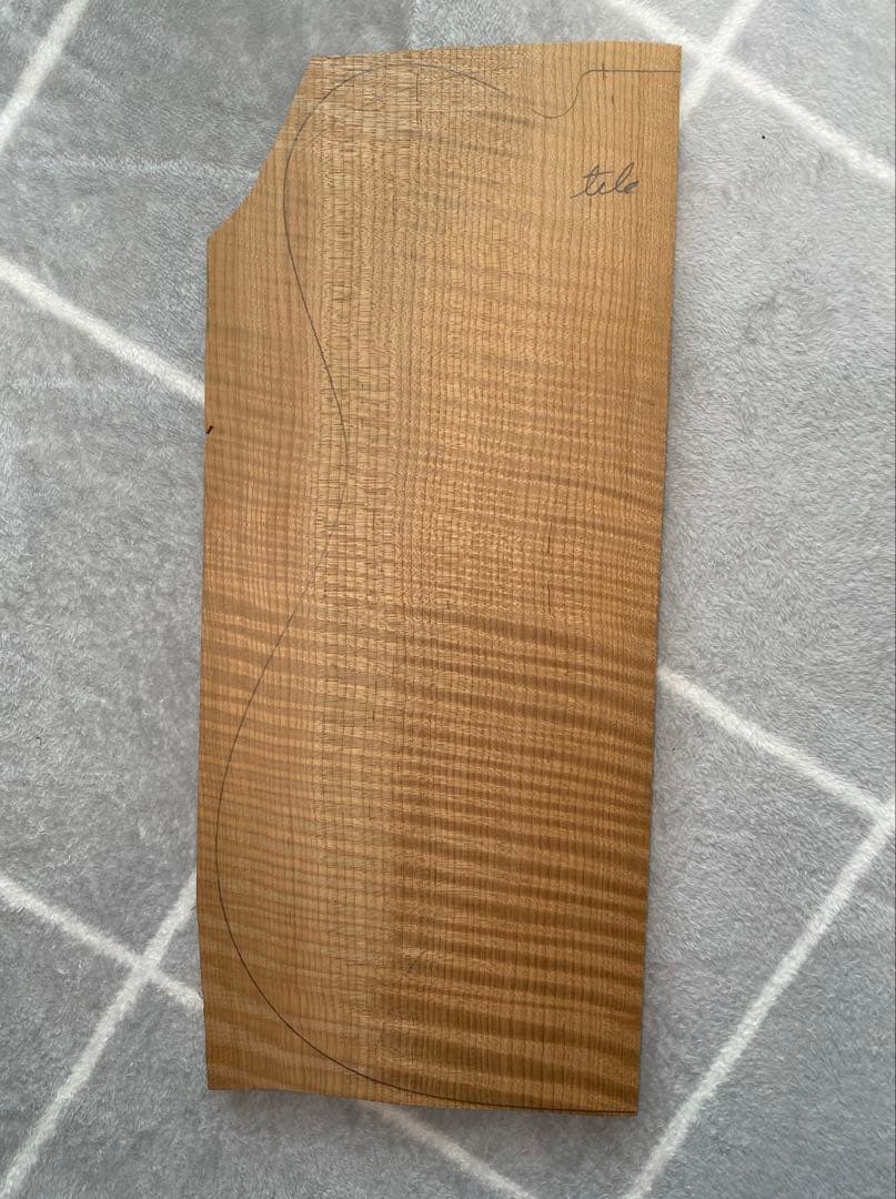 エレキギター用 ボディトップ材 マスターグレード フレイムメイプル エレキギター用 ボディトップ材 マスターグレード フレイムメイプル