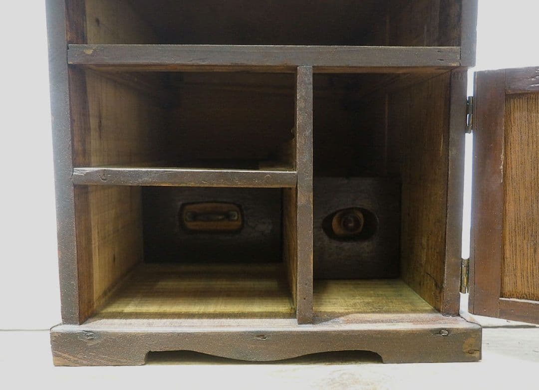 1352 小ぶりな収納棚 小引き出し ケース レトロ 小物入れ アンティーク