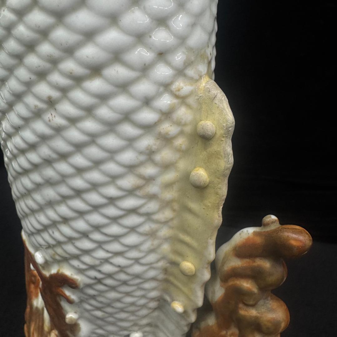 平戸焼 鯉 滝登り　平戸　花瓶 時代物 骨董古美術 30cm