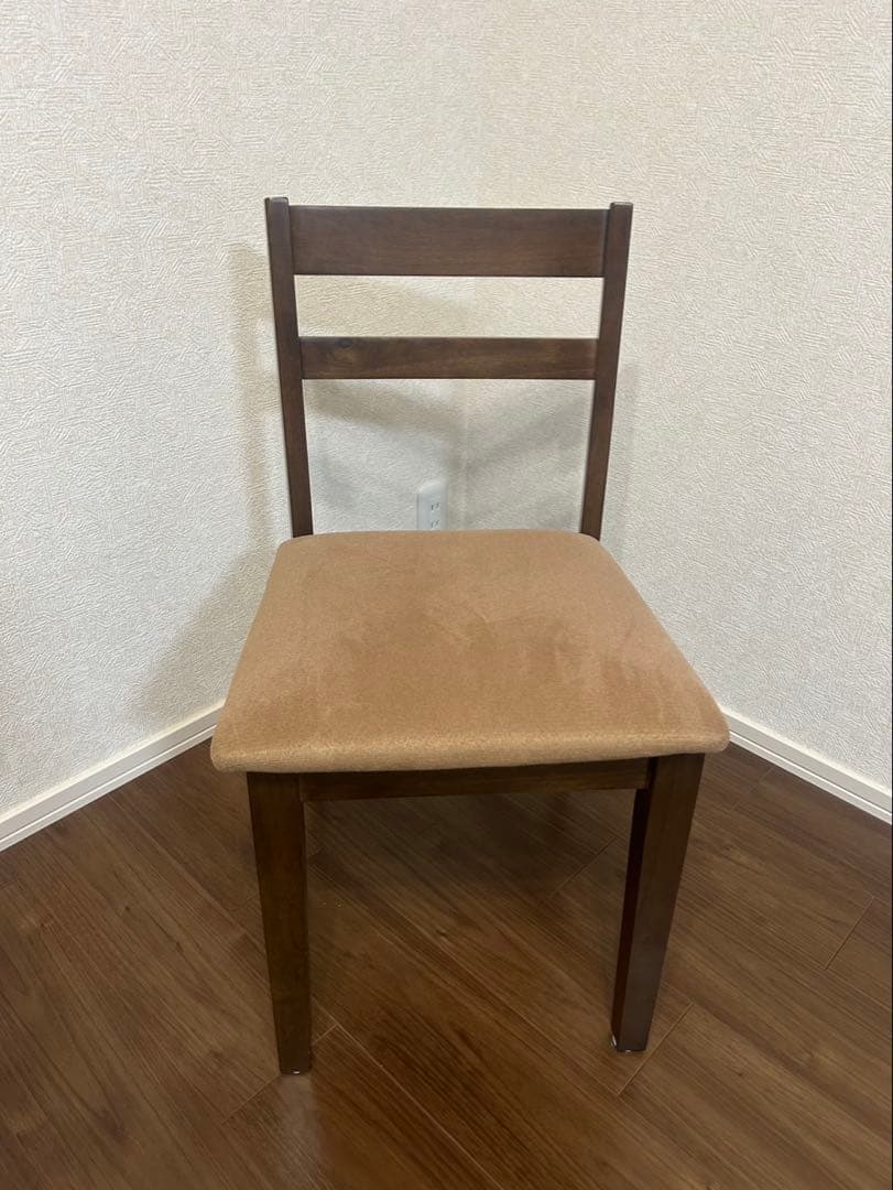 引き取り希望！ダイニングテーブルと椅子の3点セット1年４ヶ月使用7月中旬まで出品