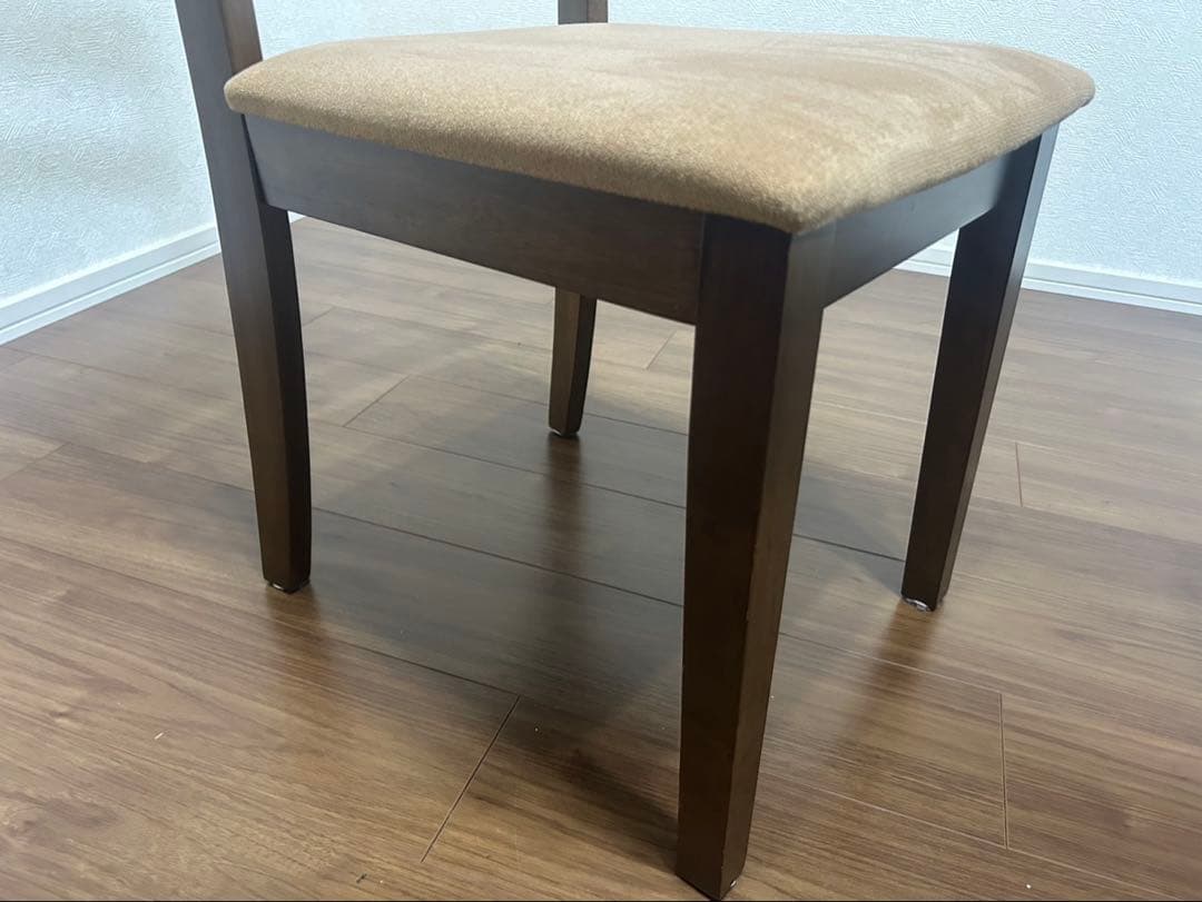 引き取り希望！ダイニングテーブルと椅子の3点セット1年４ヶ月使用7月中旬まで出品