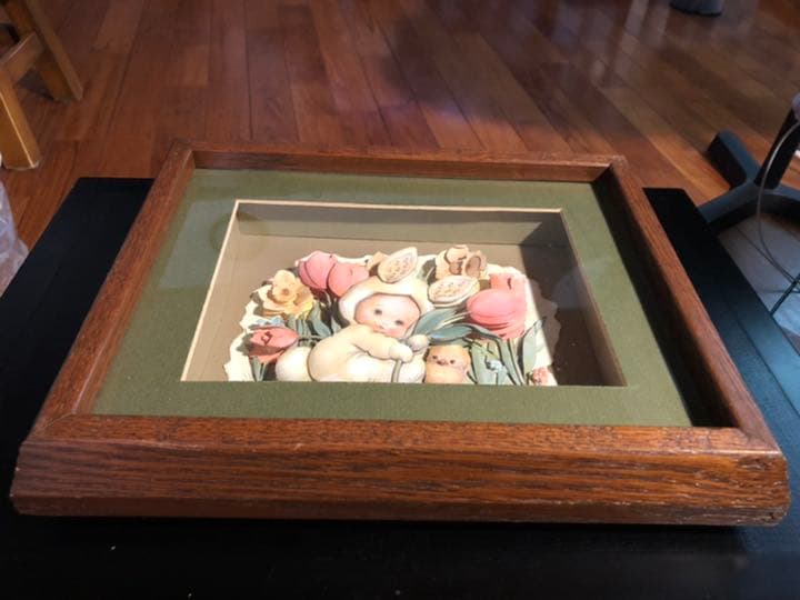 イースターバニーと春の花のシャドーボックス