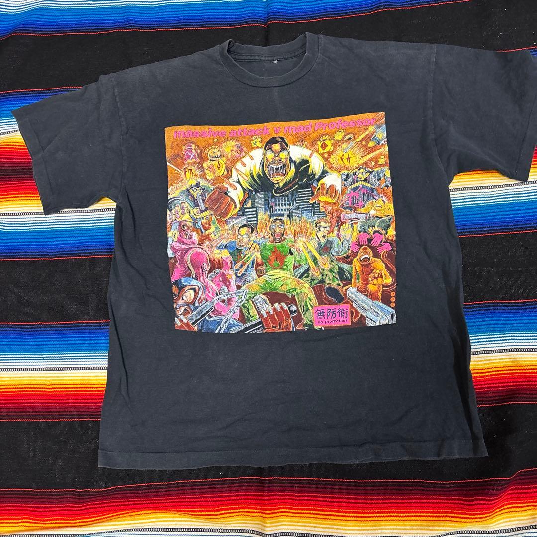 Massive Attack vs Mad Professor Tシャツ Original 1995 Massive Attack “No Protection” Tshirt. Probably the