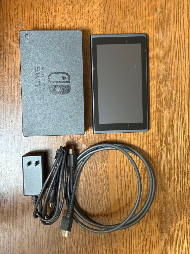バッテリーほぼ新品Switch 本体+ドック+ケーブル