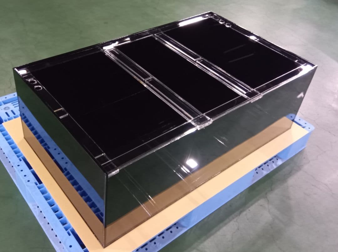 アクリル水槽 W1200 D700 H400 四面黒 ワンオフ 佐川急便発送