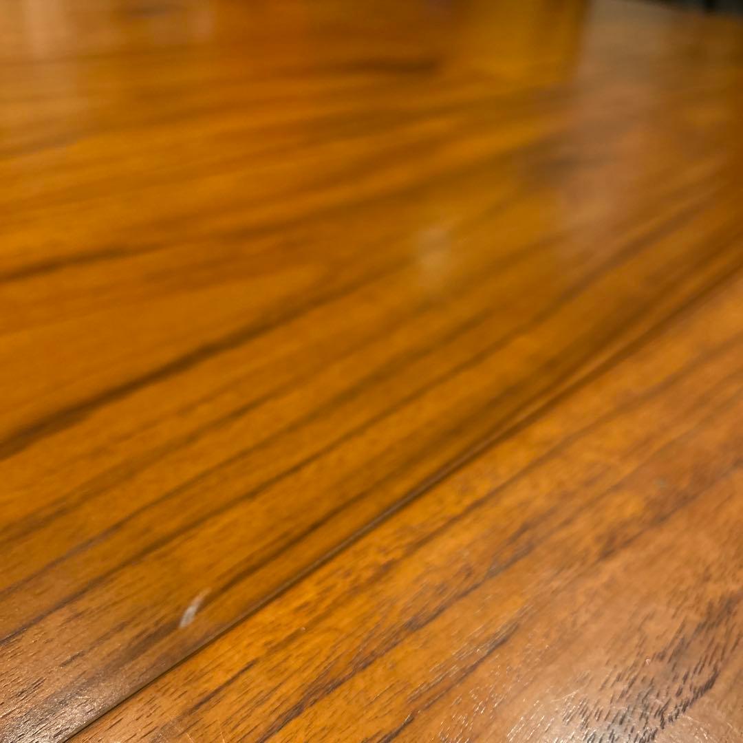 木製円形ダイニングテーブル